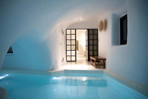 Aleria Luxury Cave Santorini